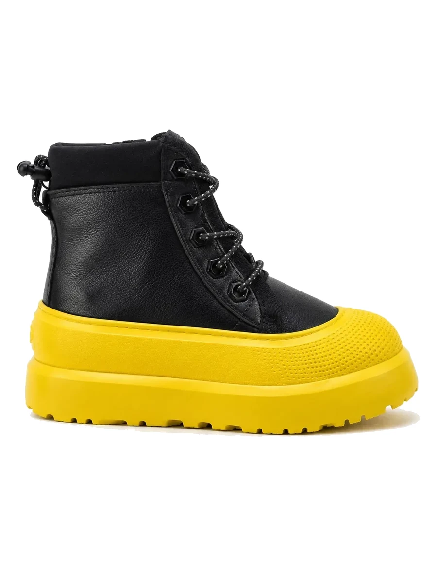 UGG Kids Neumel Hybrid Black Leather Summer
