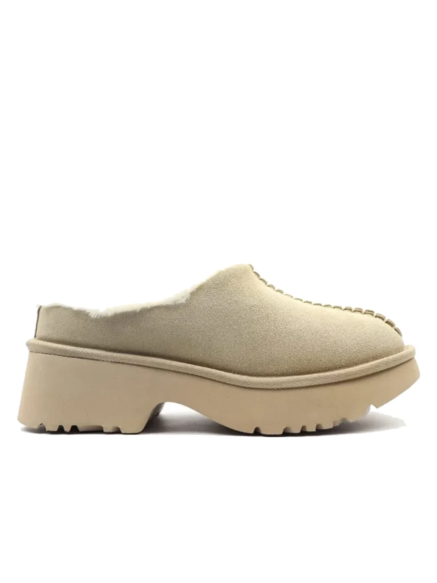 UGG New Heights Cozy Clog Sand