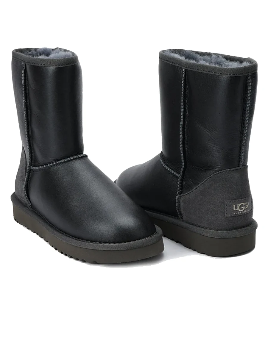 UGG Classic Short Metallic Grey